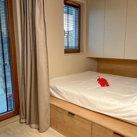 Comfortable 1-Room Apartment Close To The Center Варшава Екстер'єр фото