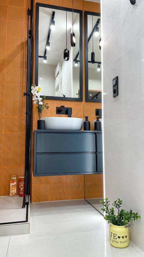 Comfortable 1-Room Apartment Close To The Center Варшава Екстер'єр фото