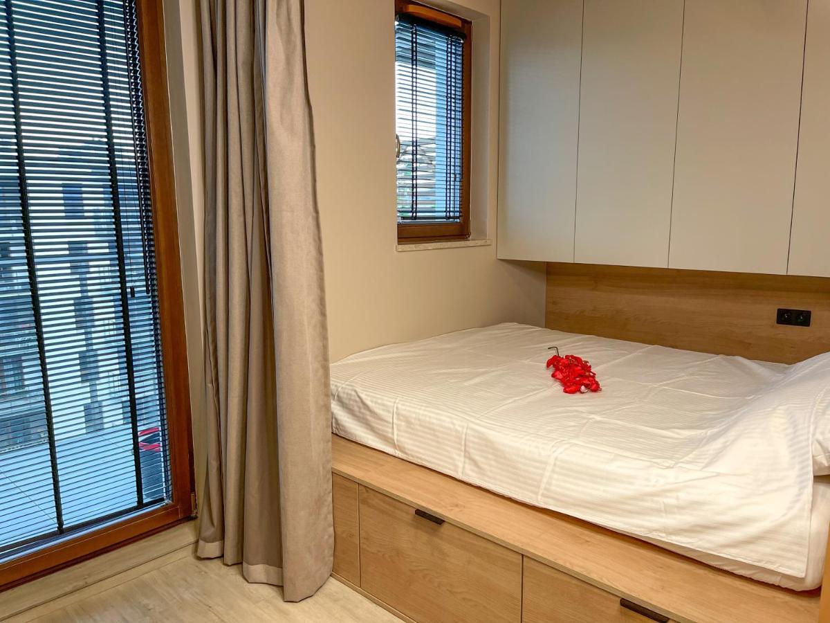 Comfortable 1-Room Apartment Close To The Center Варшава Екстер'єр фото